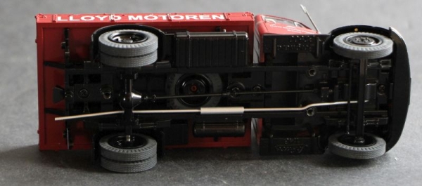 Schuco Borgward LKW B 2500 with Lloyd-Woodenbox DieCast Model (1487)